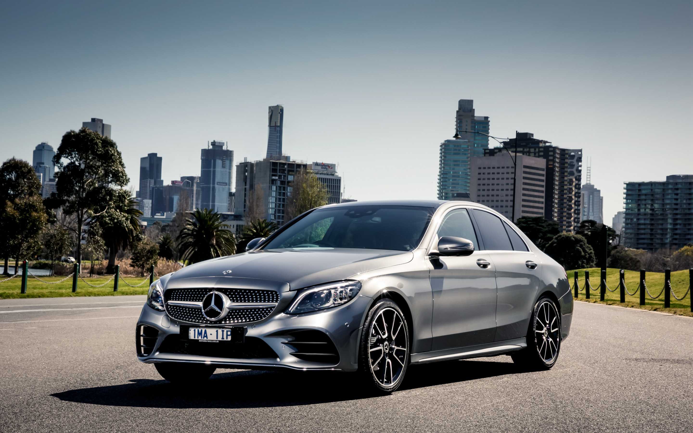 Mercedes-benz c-class - характеристики, комплектации, фото, видео