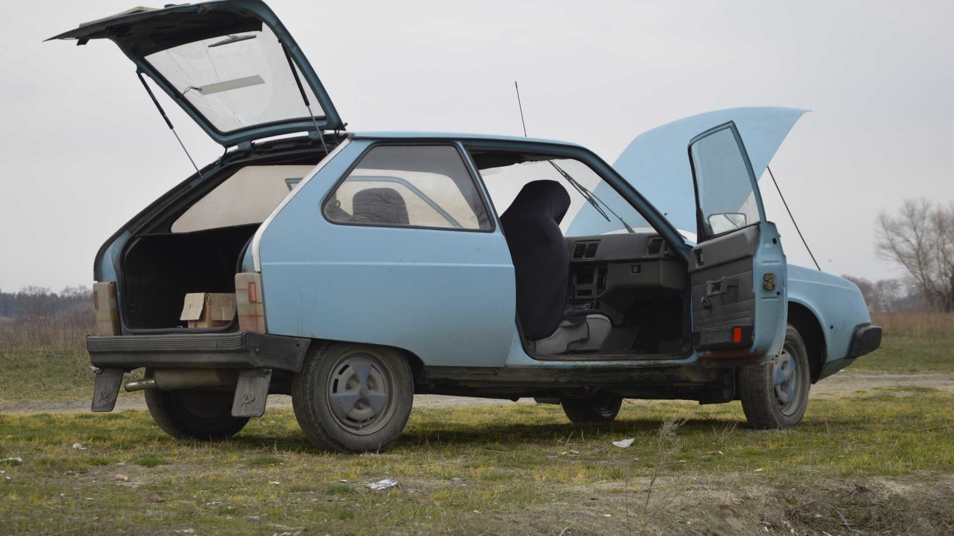 The cars : oltcit club/citroën axel development story