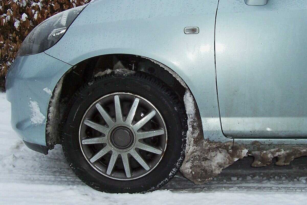 Как убрать наледь с кузова автомобиля своими руками
как убрать наледь с кузова автомобиля своими руками