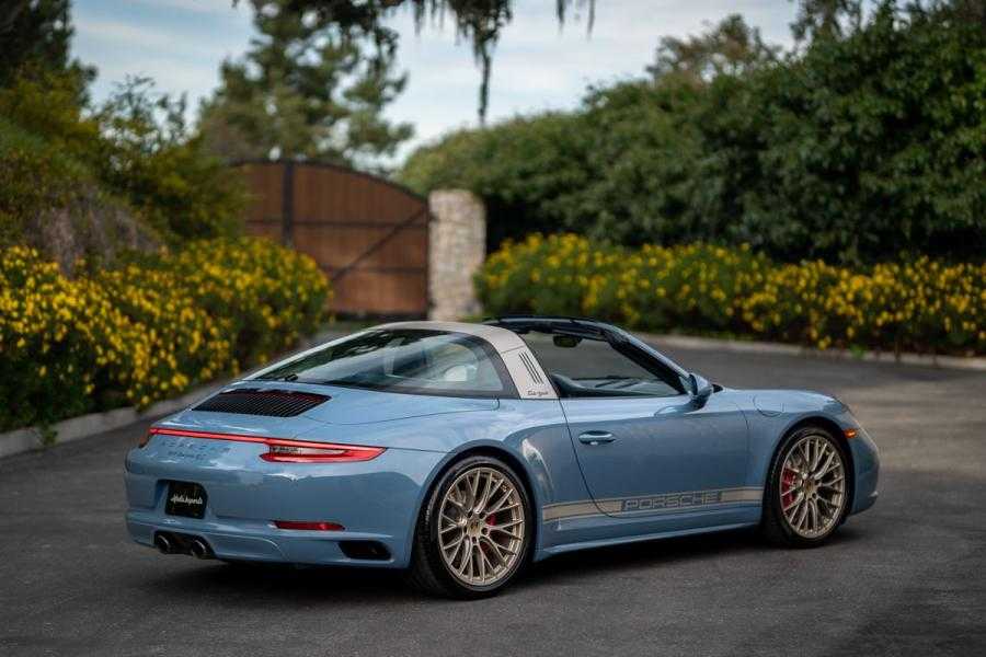Cпорткар porsche targa получился ретрофутуристичным — драйв