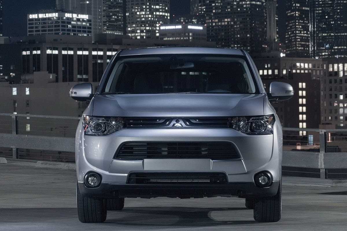 Mitsubishi outlander - эволюция модели до нынешней версии