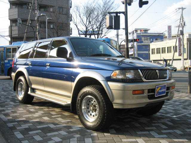 Mitsubishi challenger