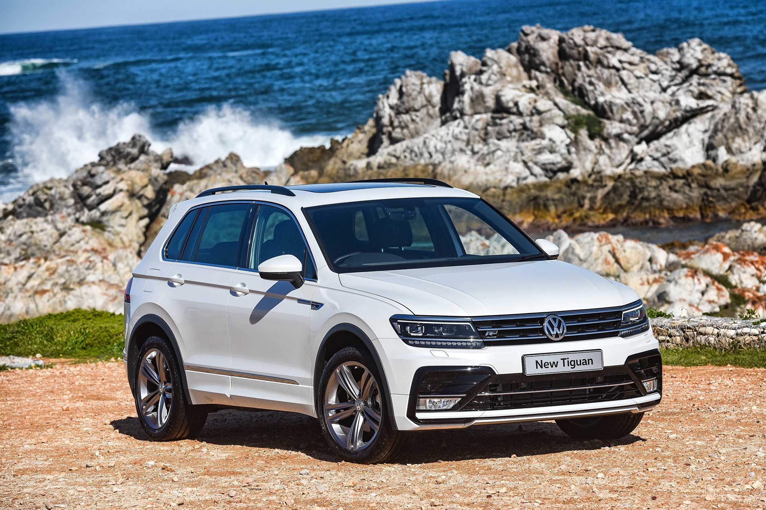 Volkswagen tiguan: поколения, кузова по годам, история модели и года выпуска, рестайлинг, характеристики, габариты, фото - carsweek