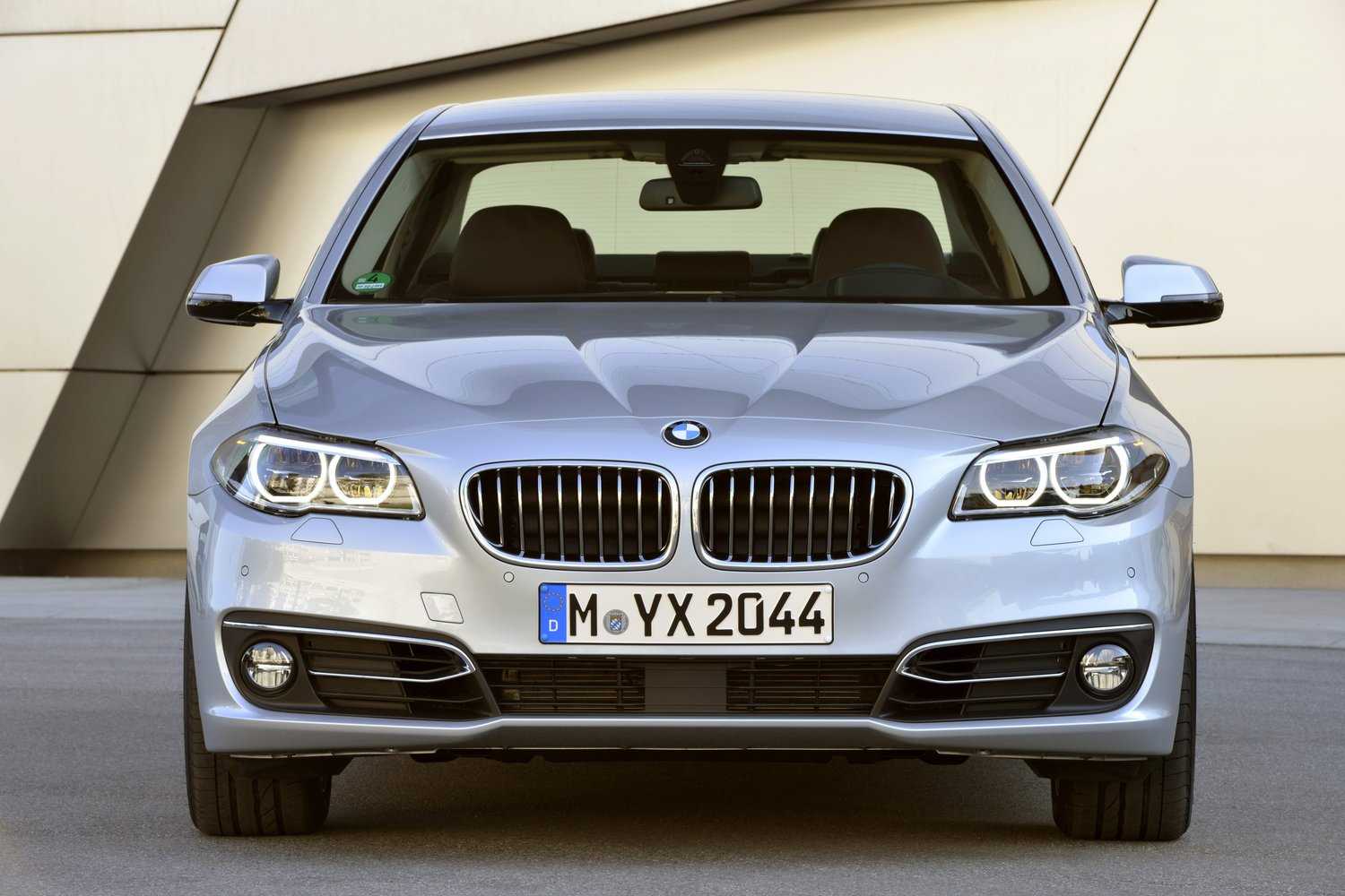 Bmw 5 series (f10) характеристики, двигатели, рестайлинг и комплектации