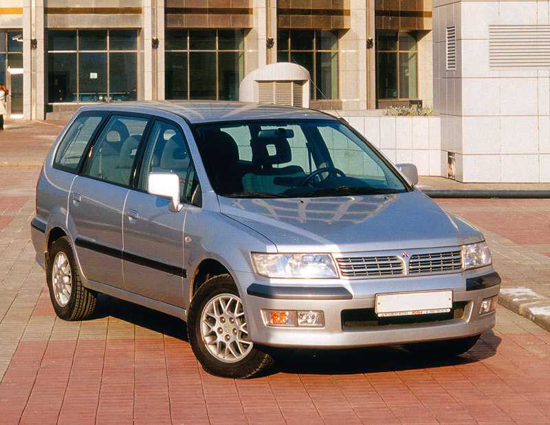 Mitsubishi space wagon
