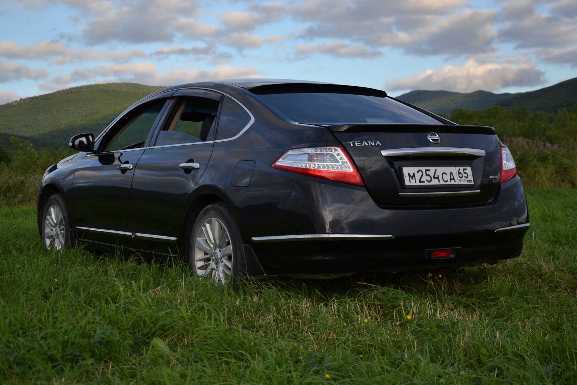 Nissan teana: поколения, кузова по годам, история модели и года выпуска, рестайлинг, характеристики, габариты, фото - carsweek