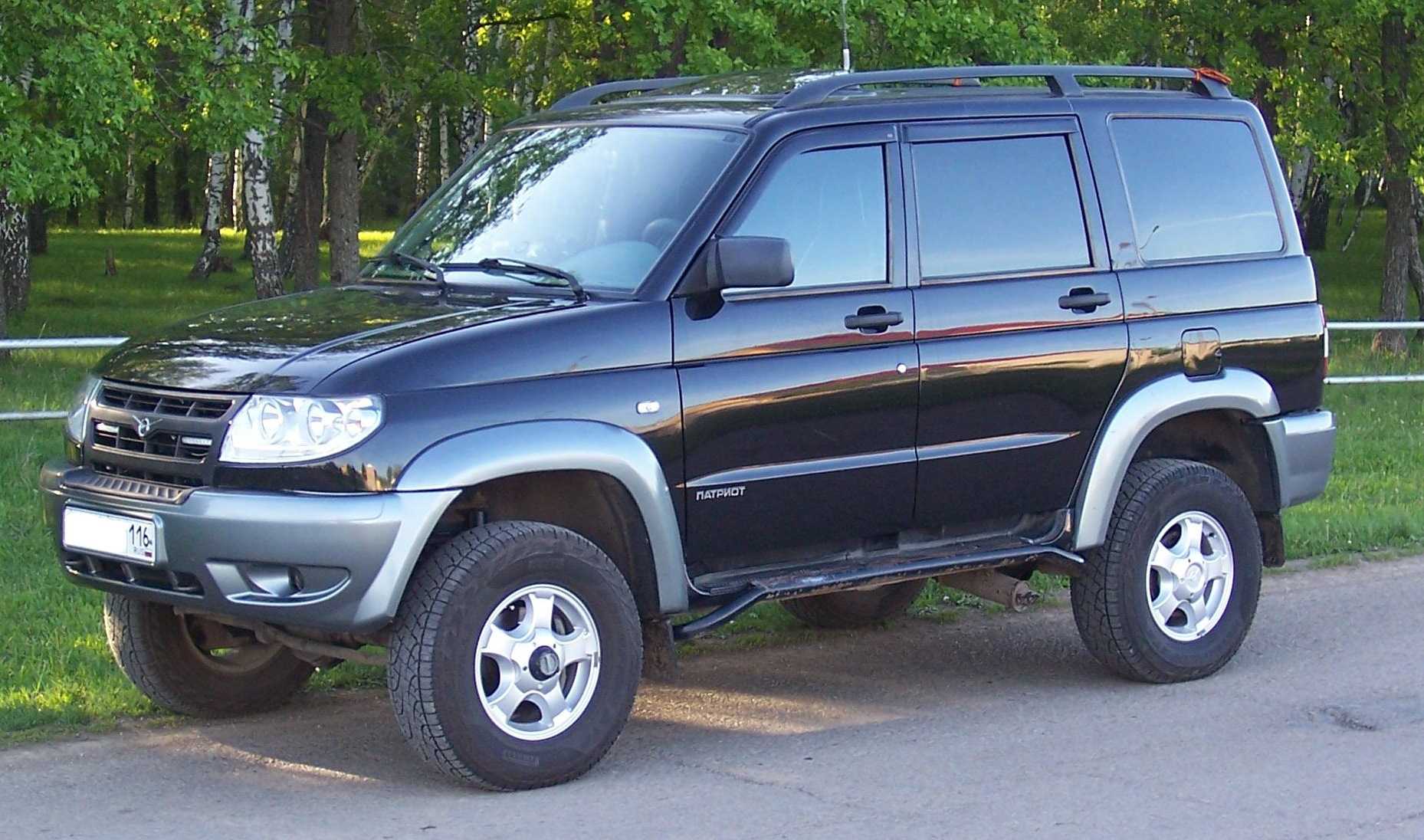 Автомобиль уаз патриот 2007 года