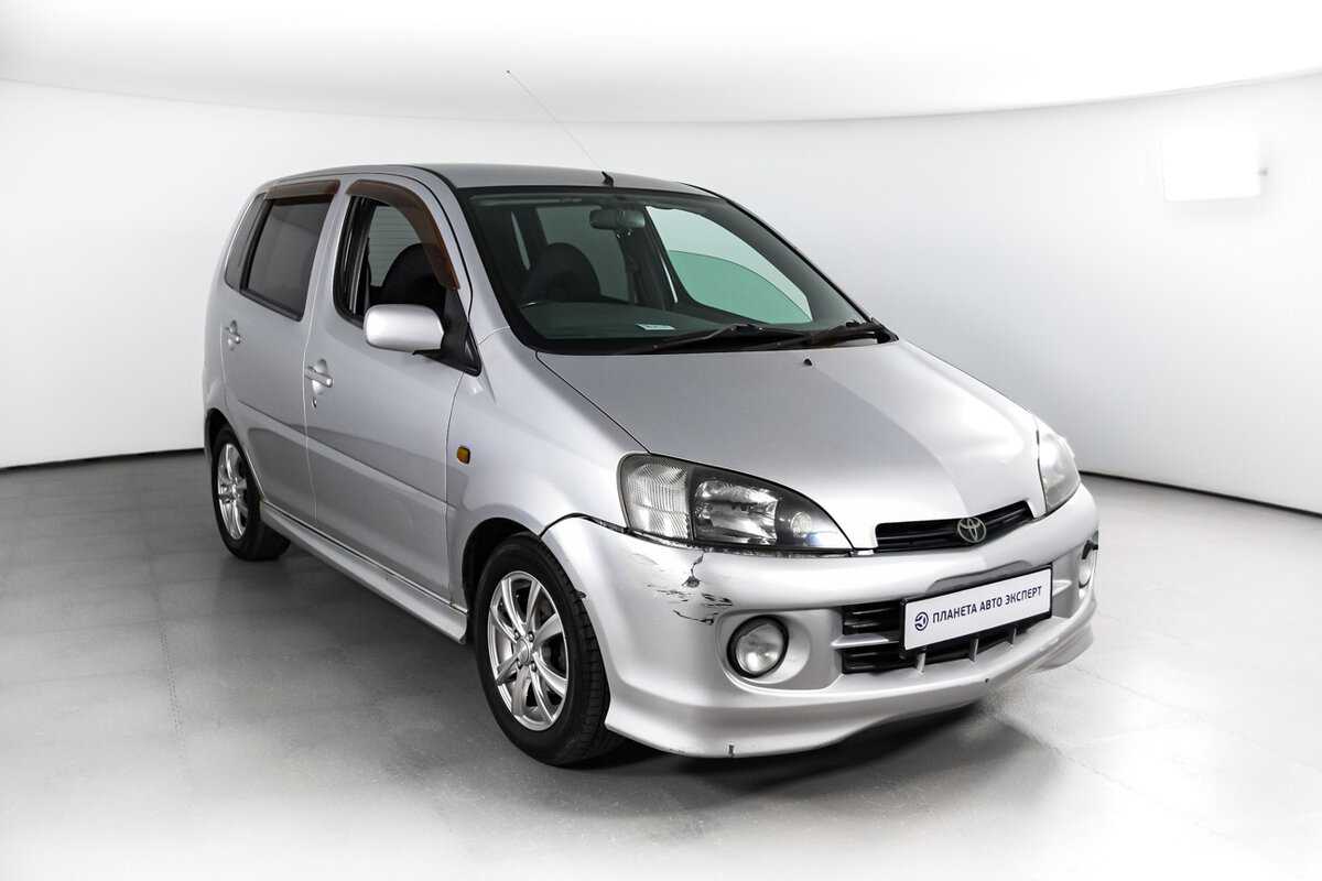 Daihatsu yrv