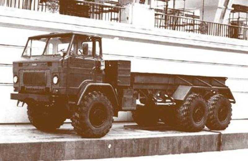 Семейство полноприводных автомобилей краз для советской армии