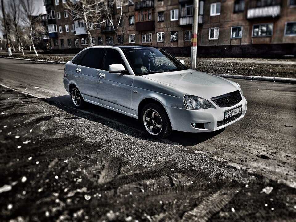 10 фактов о lada priora, которая ушла в историю — российская газета - new lada