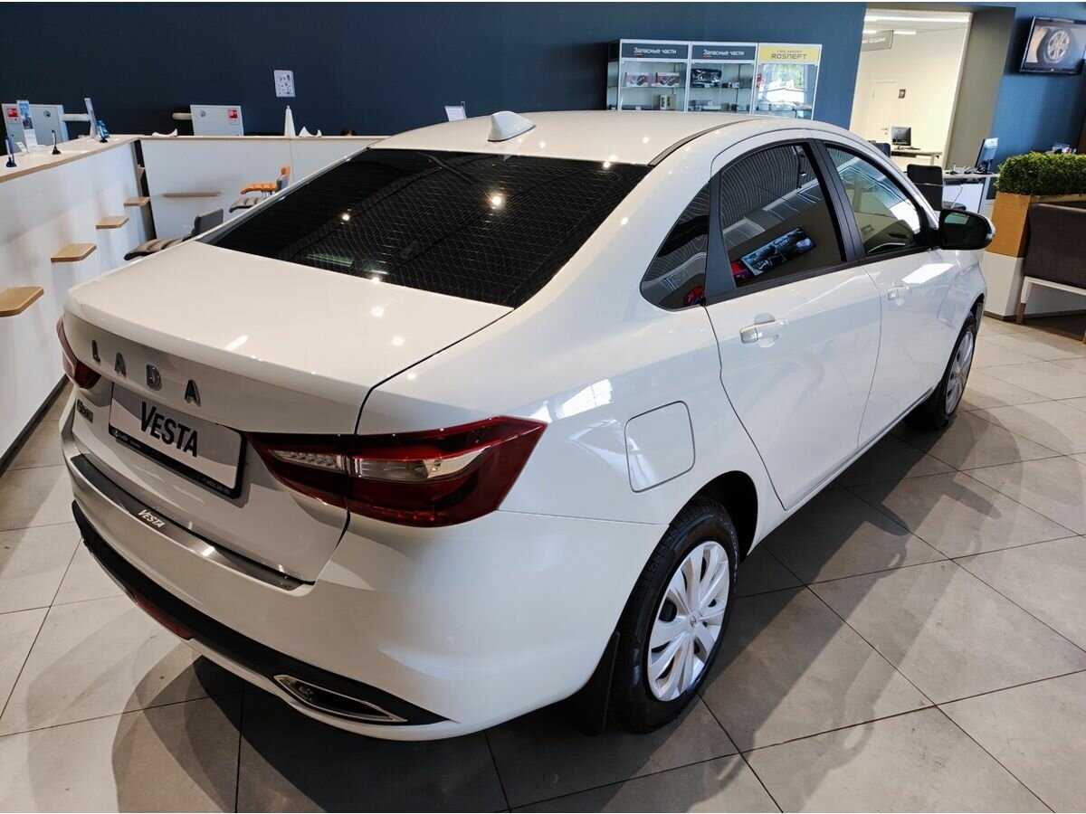 Новые модели лада 2023 года: lada iskra (которая “новая гранта”), обновленная vesta ng и многие другие новинки автоваза
