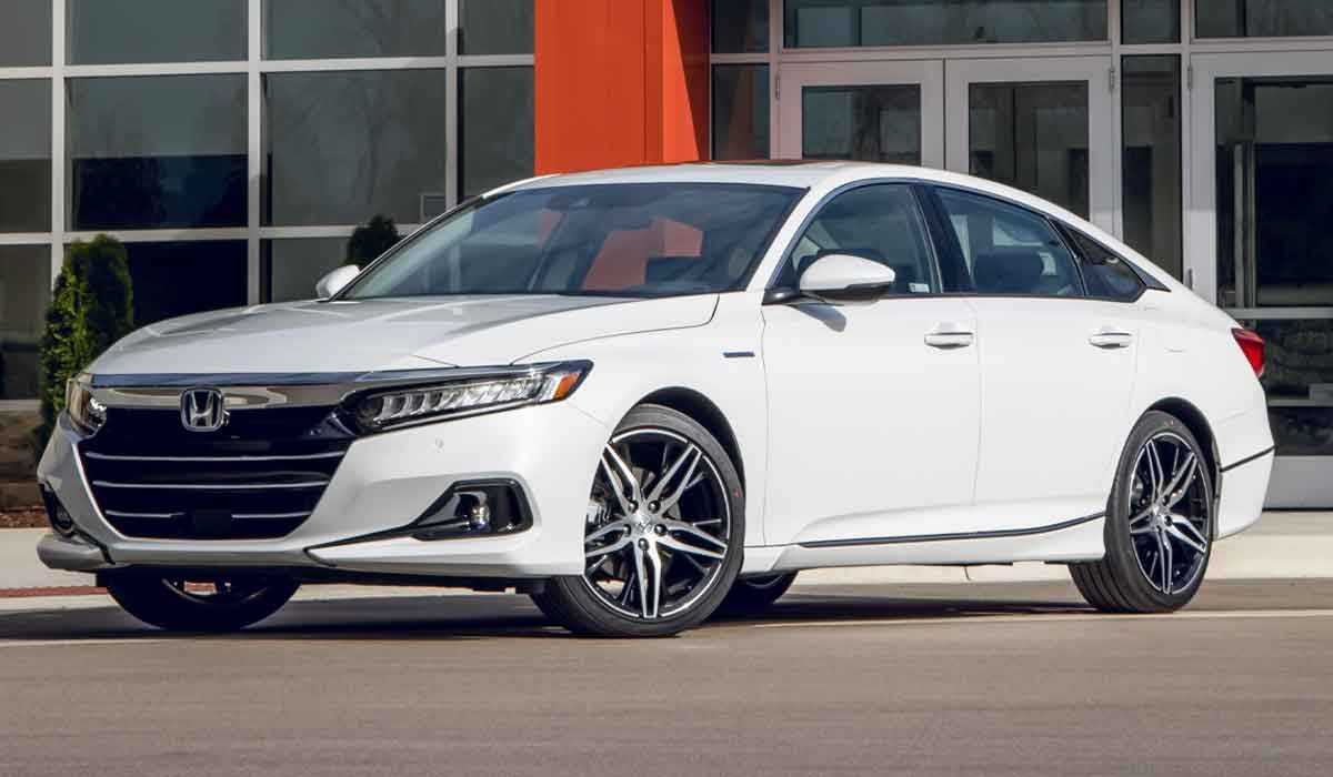 Первый взгляд honda accord 2023: лучшее вернулось, но…