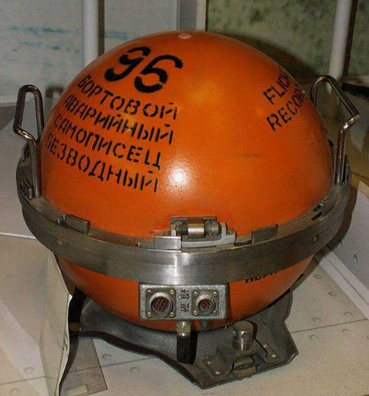 Нужны ли нам «черные ящики» в автомобилях?