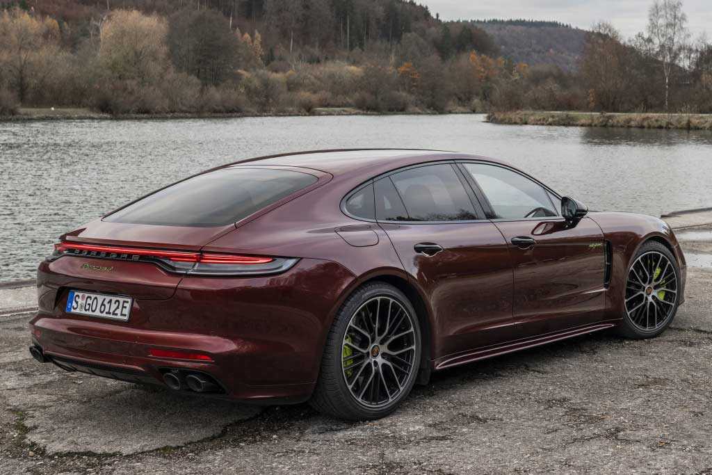 Первый обзор нового porsche panamera 2023 года: все изменения, комплектации и цены