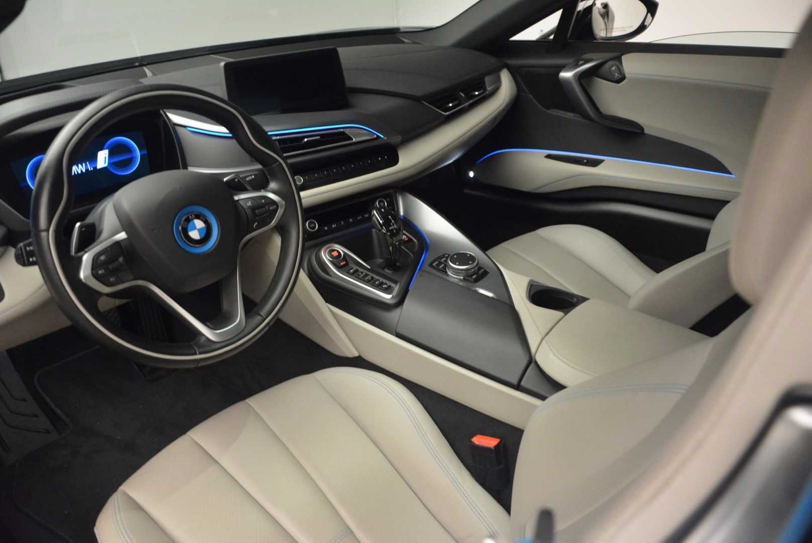 Bmw i8 обзор, технические характеристики, комплектации и двигатели