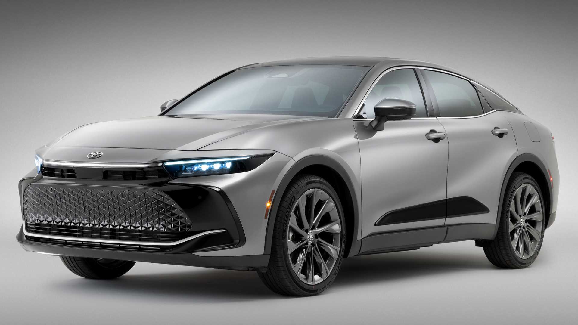 Toyota crown: поколения, кузова по годам, история модели и года выпуска, рестайлинг, характеристики, габариты, фото - carsweek