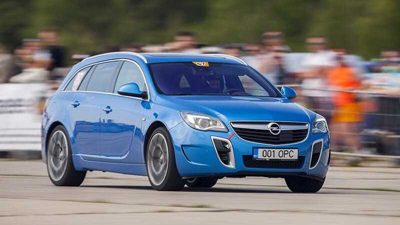 Opel insignia opc: хищник из мира спорткаров
