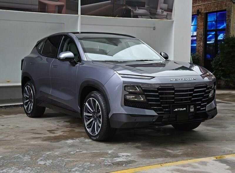 Какие новые внедорожники могут порадовать автолюбителей в 2015 году