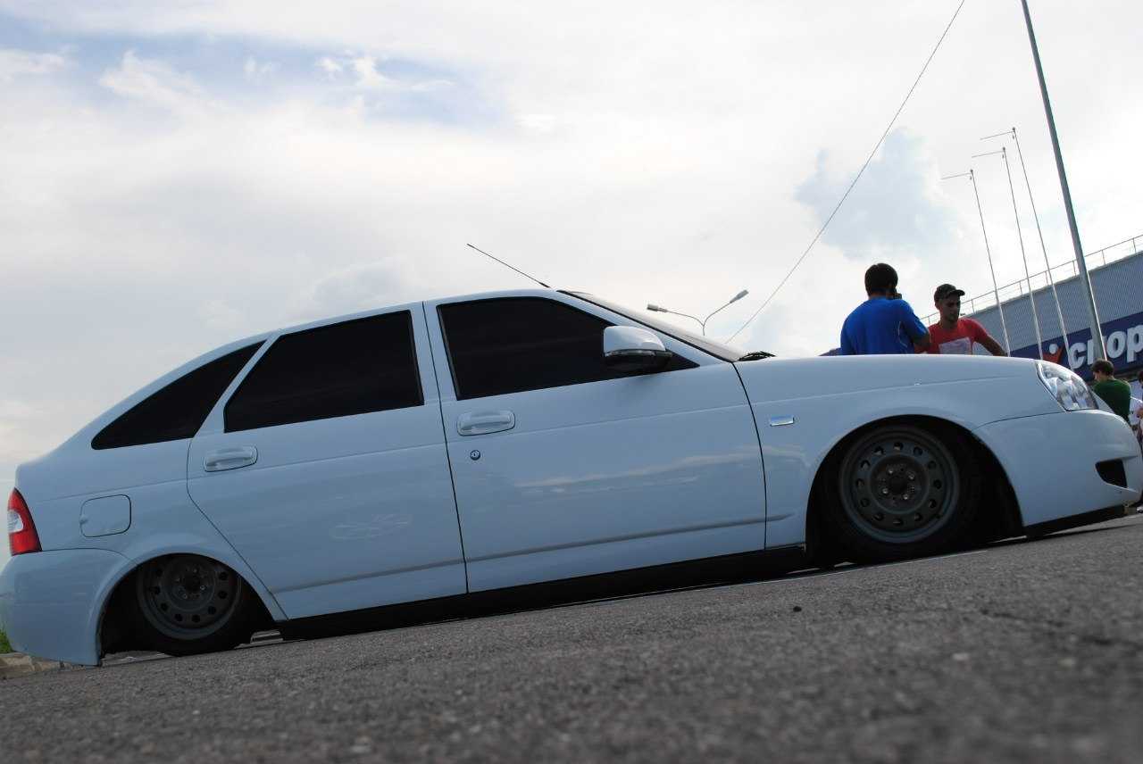 Для чего занижают подвеску автомобиля