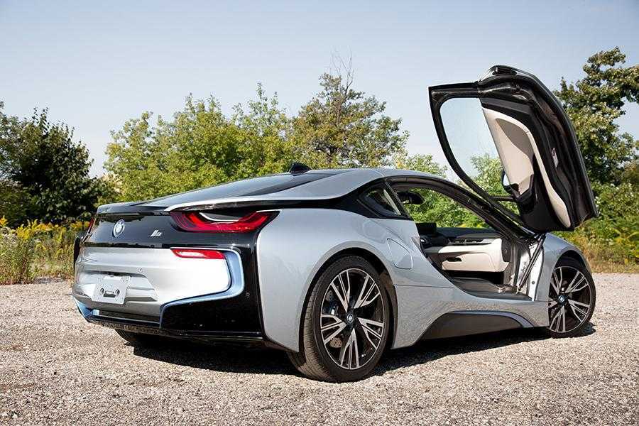 Bmw i8 (i12) характеристики, двигатели, рестайлинг и комплектации