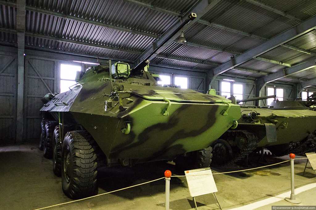 Заводскими маршрутамигаз-905, газ-50, атц-100 и др. грузовички для внутризаводских перевозок