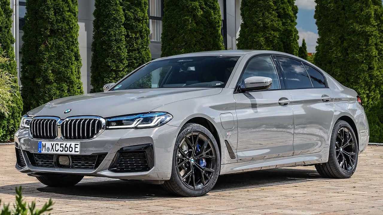 Д-e-класс-ирование: новые bmw 5 series и электрическая i5 - журнал движок.