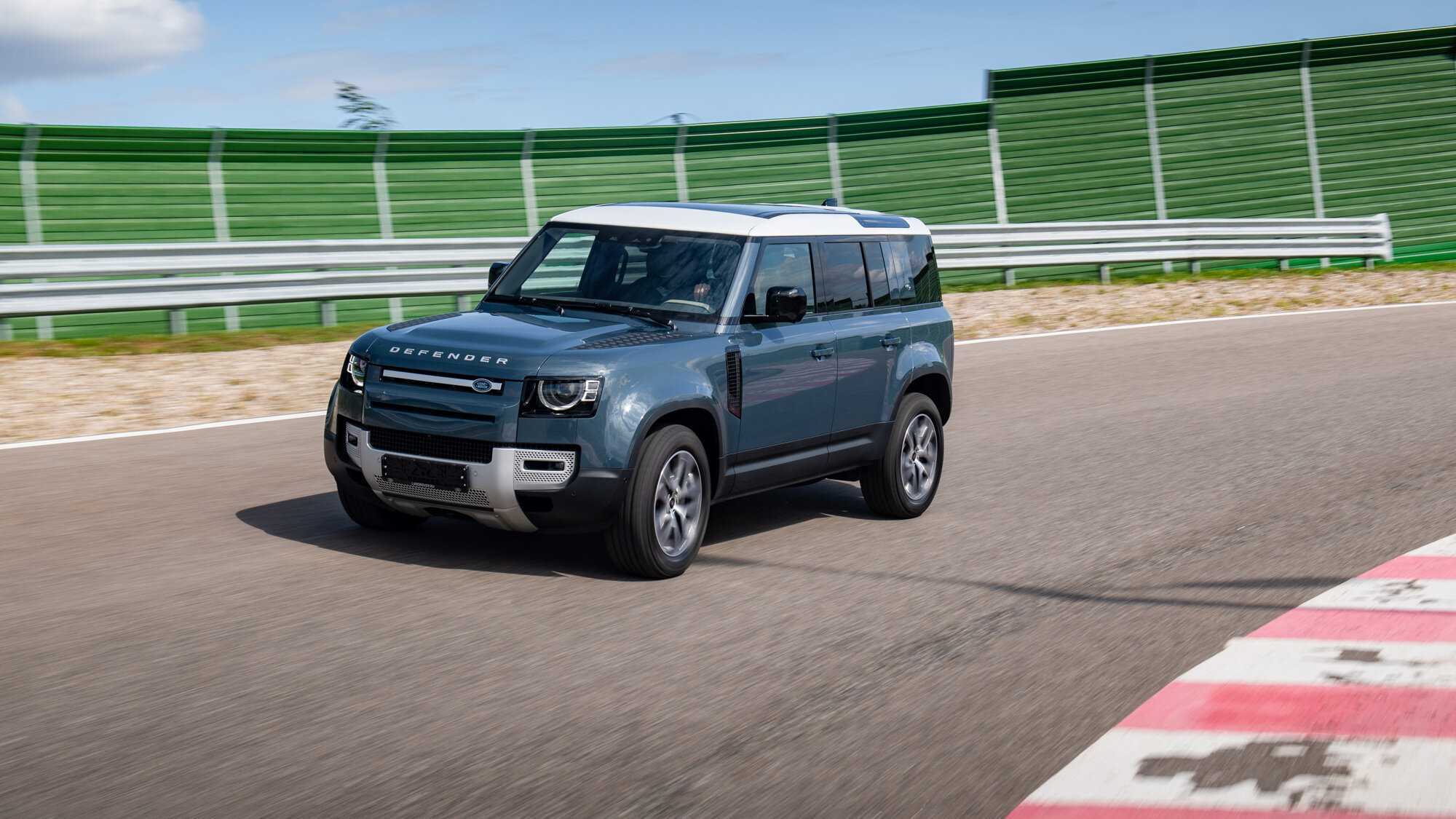 Land rover defender: поколения, кузова по годам, история модели и года выпуска, рестайлинг, характеристики, габариты, фото - carsweek