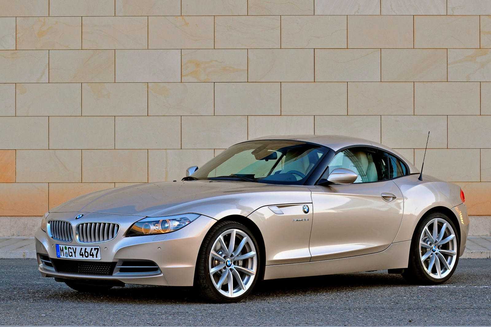 Bmw z4 обзор, технические характеристики, комплектации и двигатели