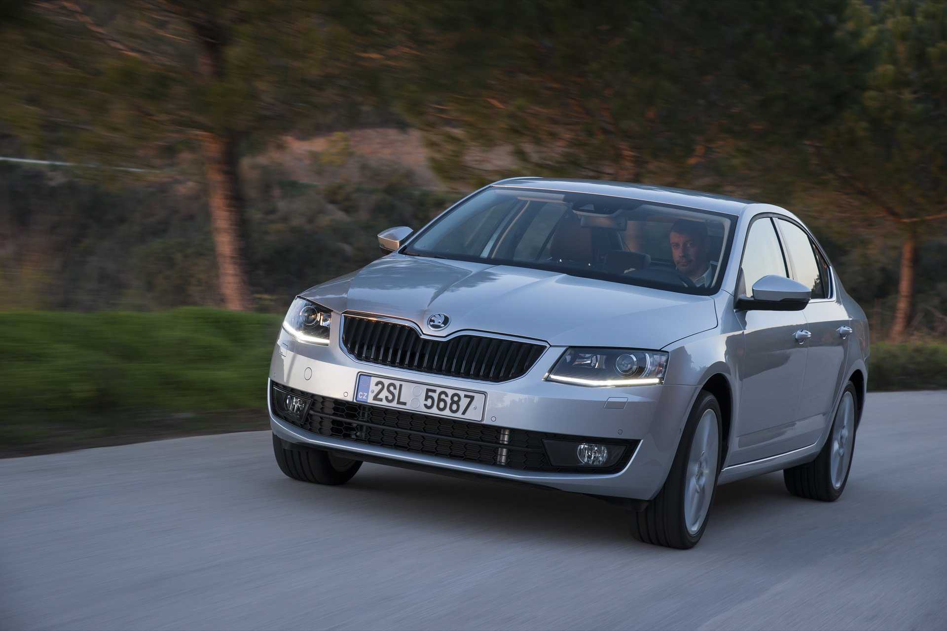 Skoda octavia: поколения, кузова по годам, история модели и года выпуска, рестайлинг, характеристики, габариты, фото - carsweek